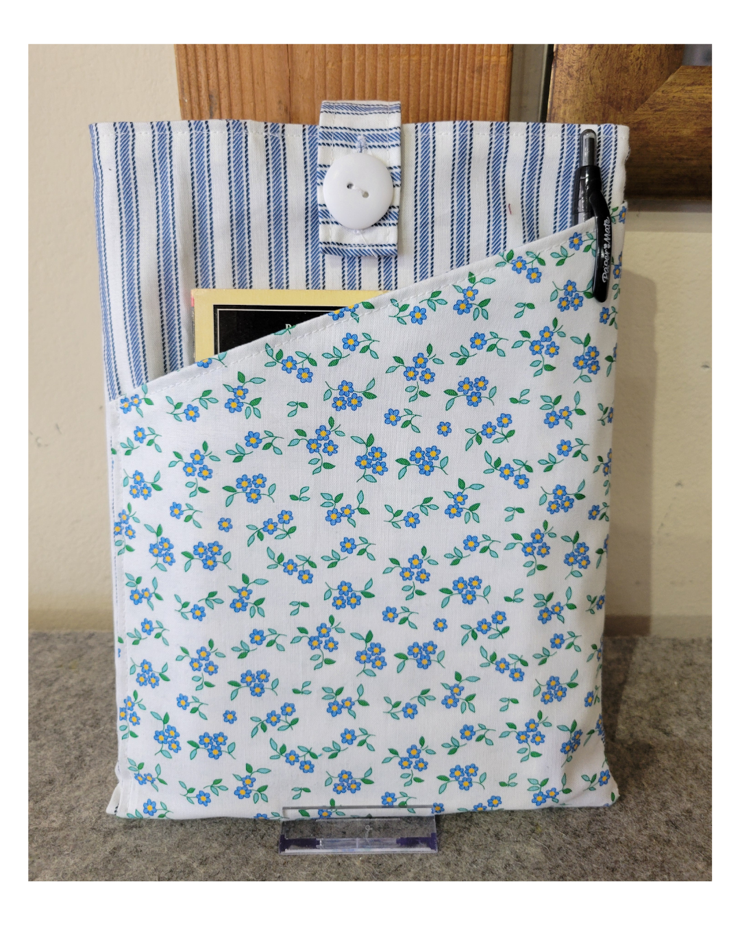 Book Cover with Sheila - Sat, Aug 3rd, 10am - 1pm